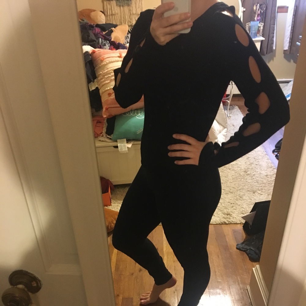Long sleeve shirt with slits